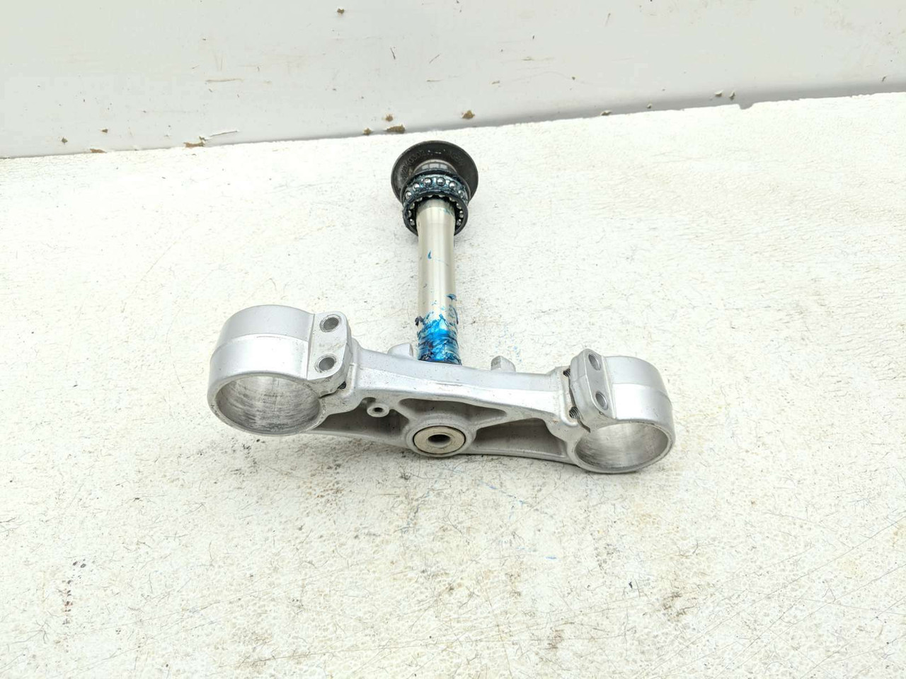 07-12 Triumph 675 Street Triple Bottom Lower Triple Steering Tree