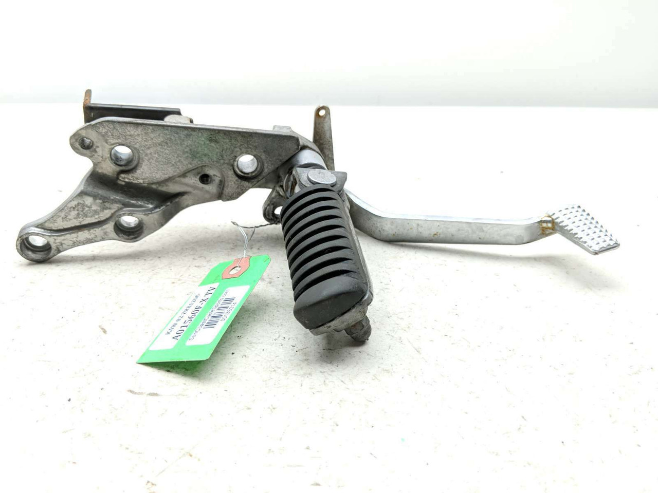 01-05 Kawasaki ZRX 1200 Front Driver Peg Rearset W/ Brake Pedal