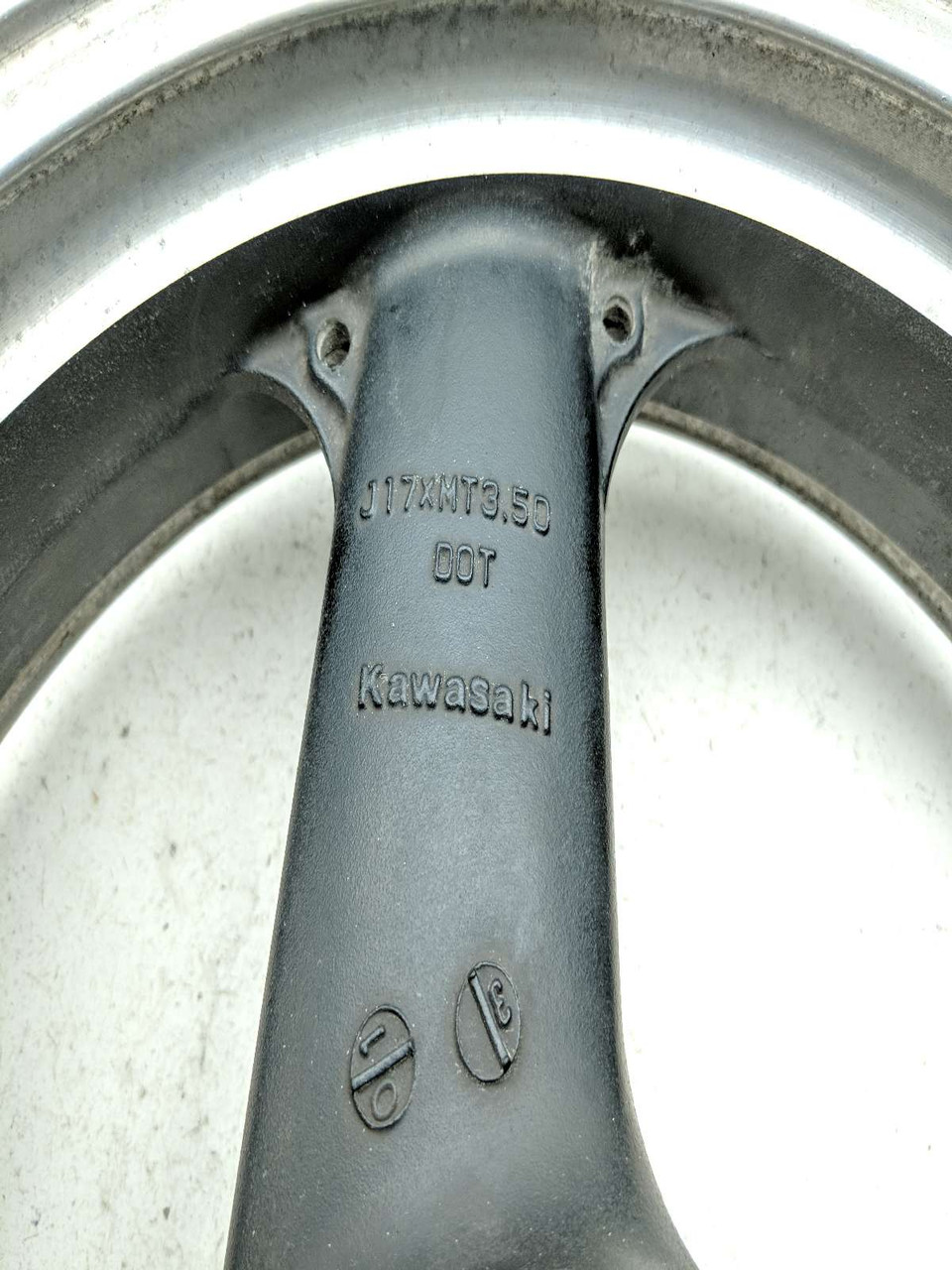 01-05 Kawasaki ZRX 1200 Front Wheel Rim STRAIGHT 17x3.50 - Sun