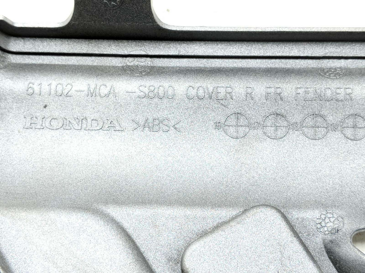 GL1800A 純正フェンダー 61103-MCA-000ZE GL1800A 純正フェンダー 61103-MCA-000ZE GL1800A 純正