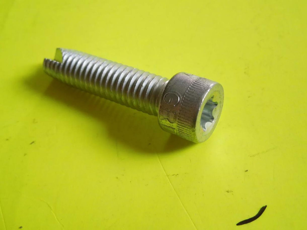 八 NOS OEM Harley Davidson 3/8