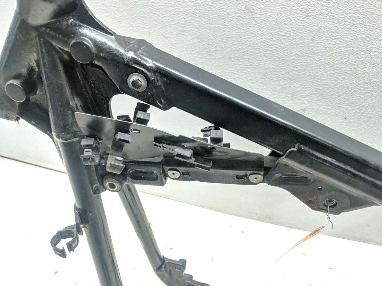00-06 Harley Heritage Softail FLSTCI Main Frame Chassis STRAIGHT