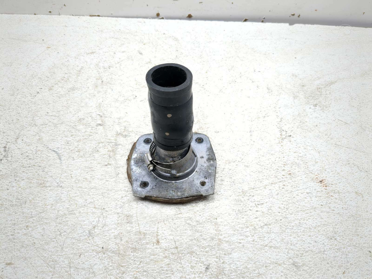 ストライダー 07 Kawasaki STX STX12F Drive Shaft Bearing Holder Pipe - Sun Coast