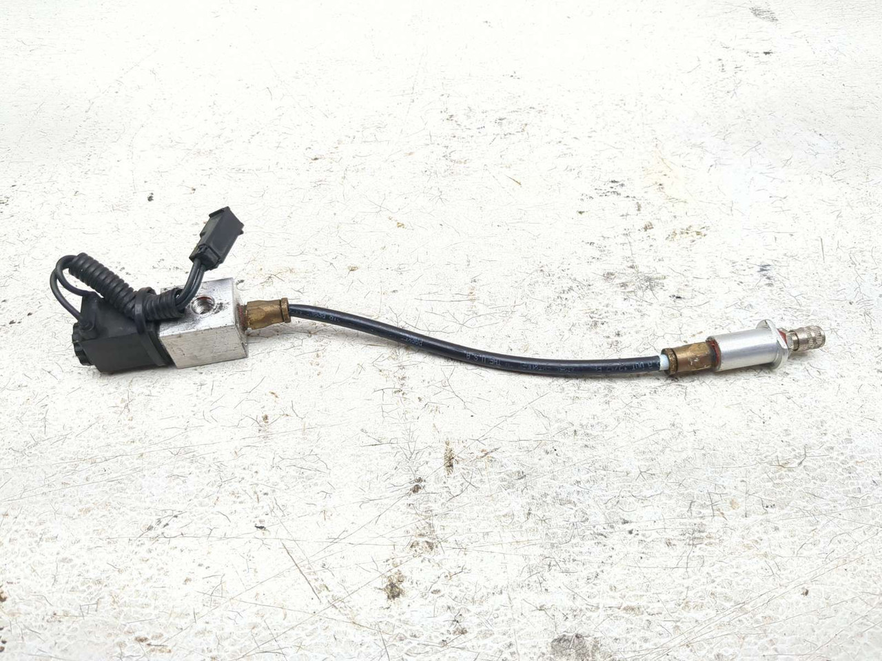 TRAN VAN THO EM　通電確認AWM800 0428-18 12-19 Can Am Spyder Roadster RT Air Pressure Sensor Valve Solenoid