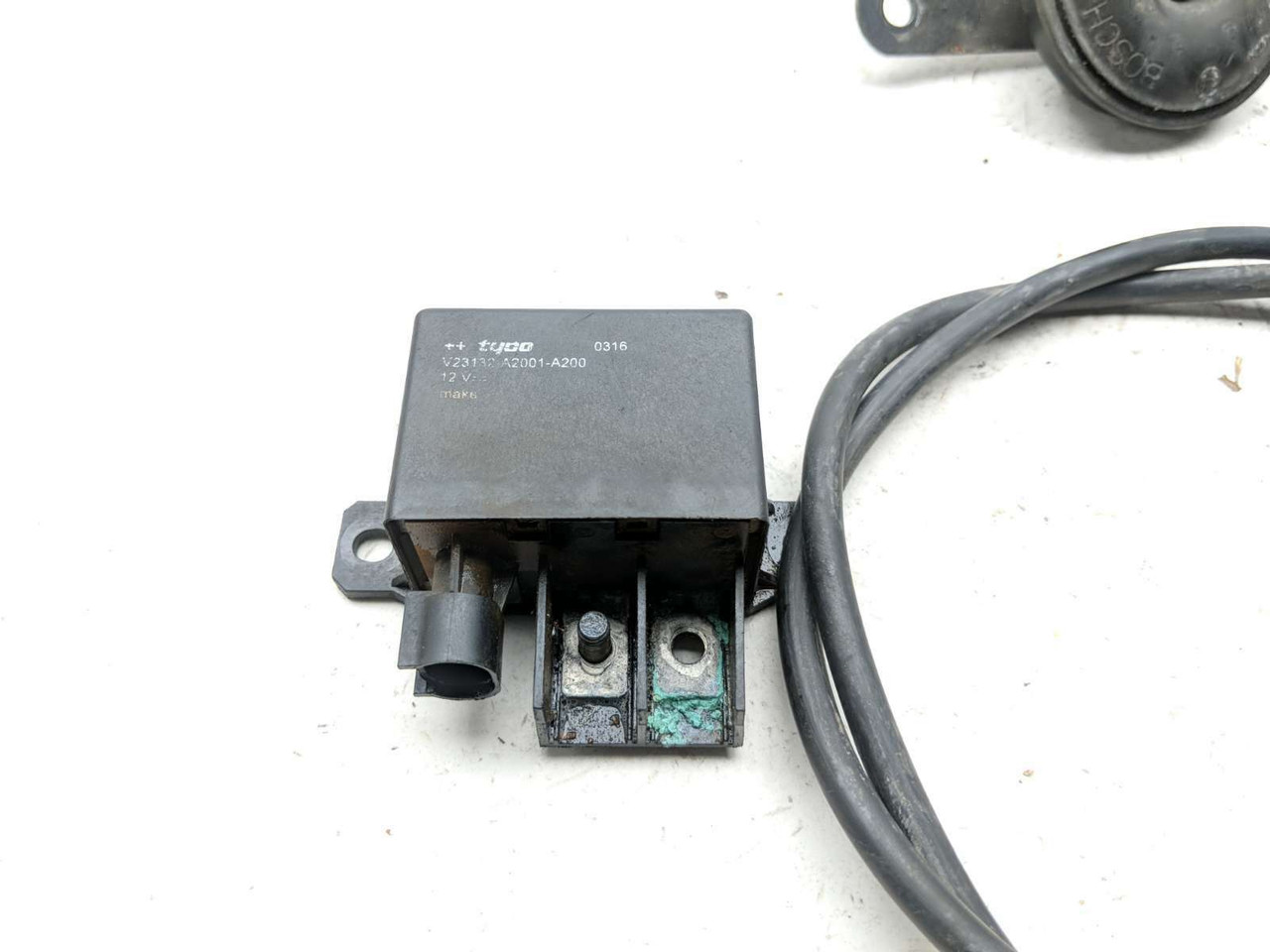 03-17 Victory Vegas Fuse Relay Junction Box Battery Cable Horn Set
