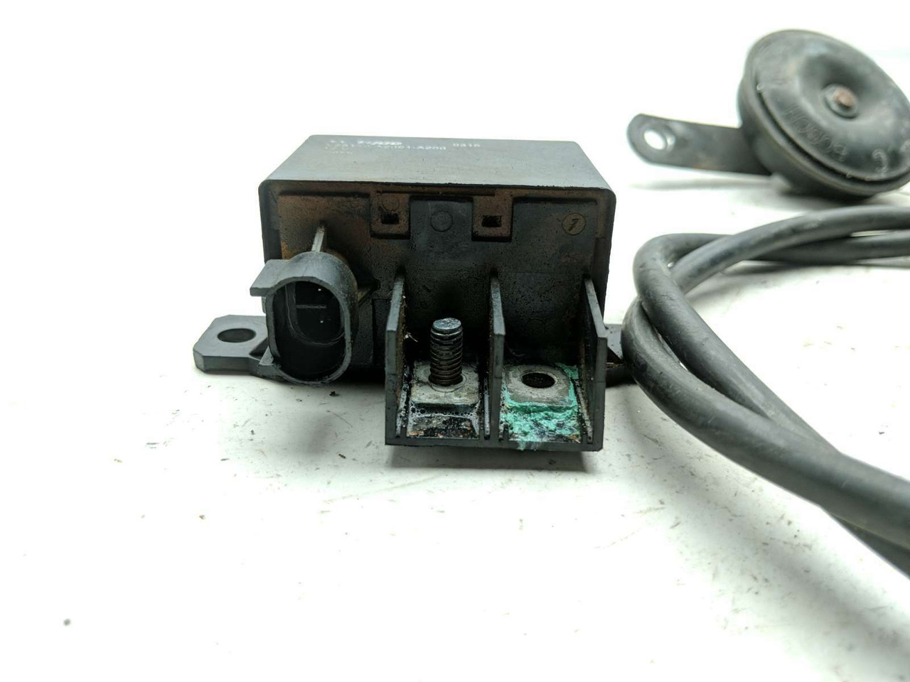 03-17 Victory Vegas Fuse Relay Junction Box Battery Cable Horn Set