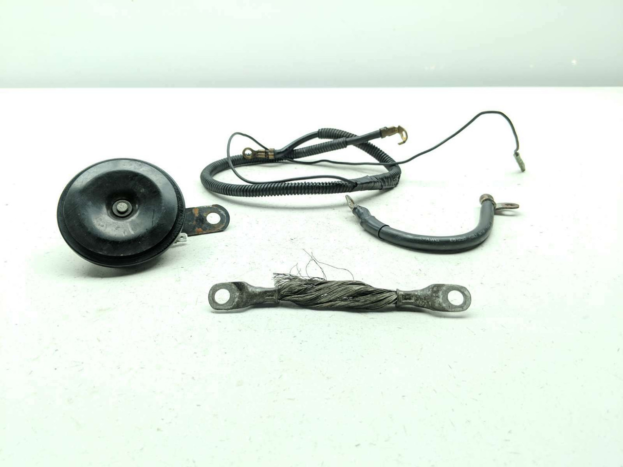 05 Buell Lightning XB12 Horn With Battery Cables Set Y032102A8