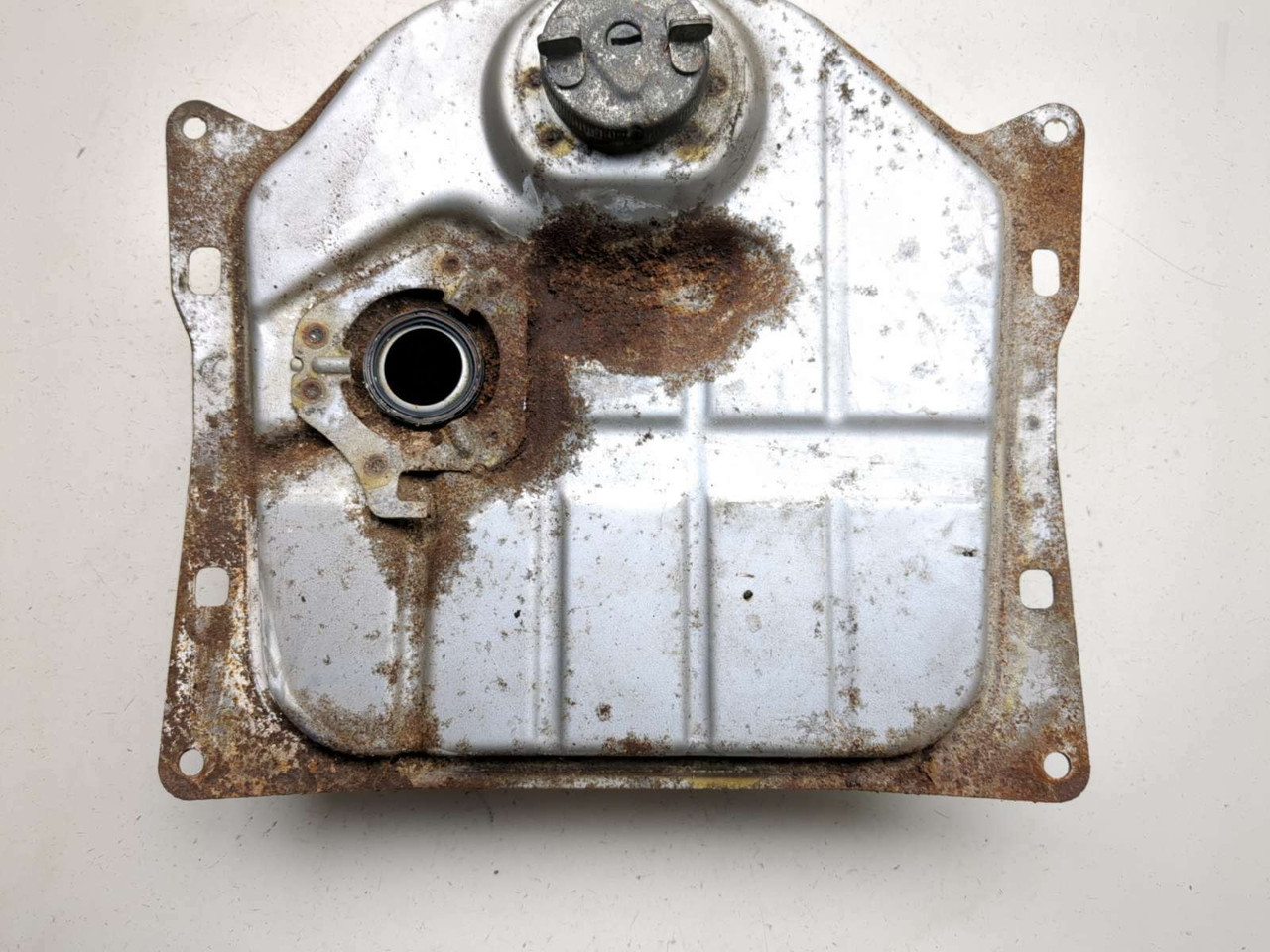 13 Honda Ruckus NPS50 Gas Fuel Tank Petrol Reservoir - Sun Coast