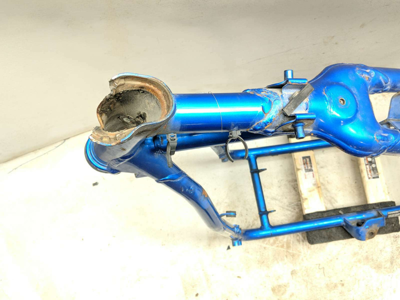 10 Honda Fury VT1300 CX Main Frame Chassis DAMAGED SLVG - Sun