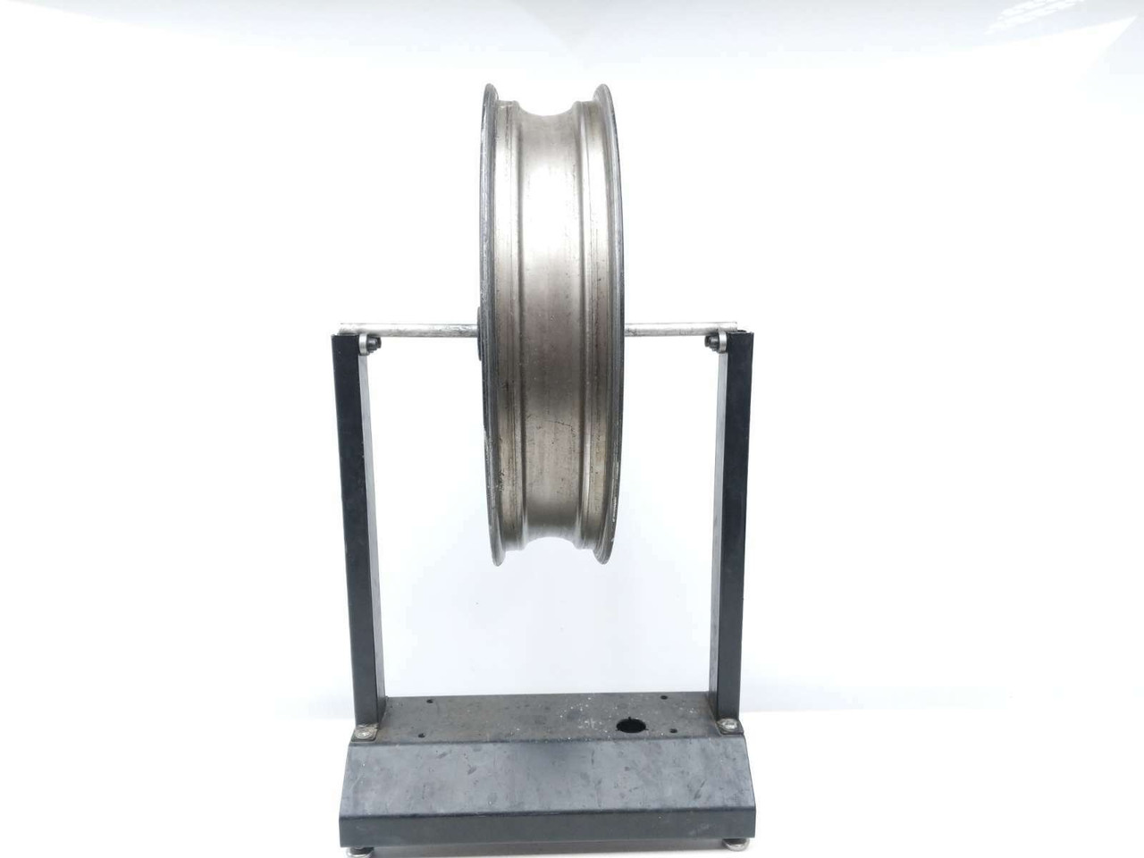 04-06 Kawasaki Z750 Front Wheel Rim STRAIGHT 17X3.50 - Sun Coast