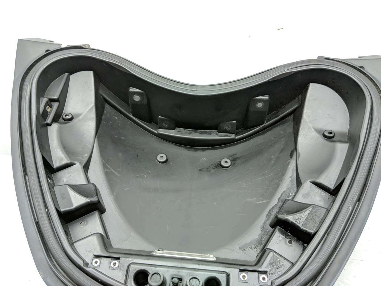 08-15 Victory Vision Inner Trunk Lid Cover Panel 5437267 - Sun