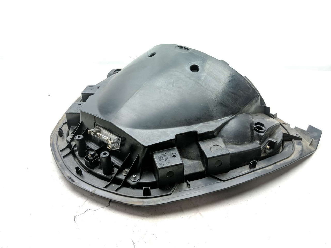 08-15 Victory Vision Inner Trunk Lid Cover Panel 5437267 - Sun