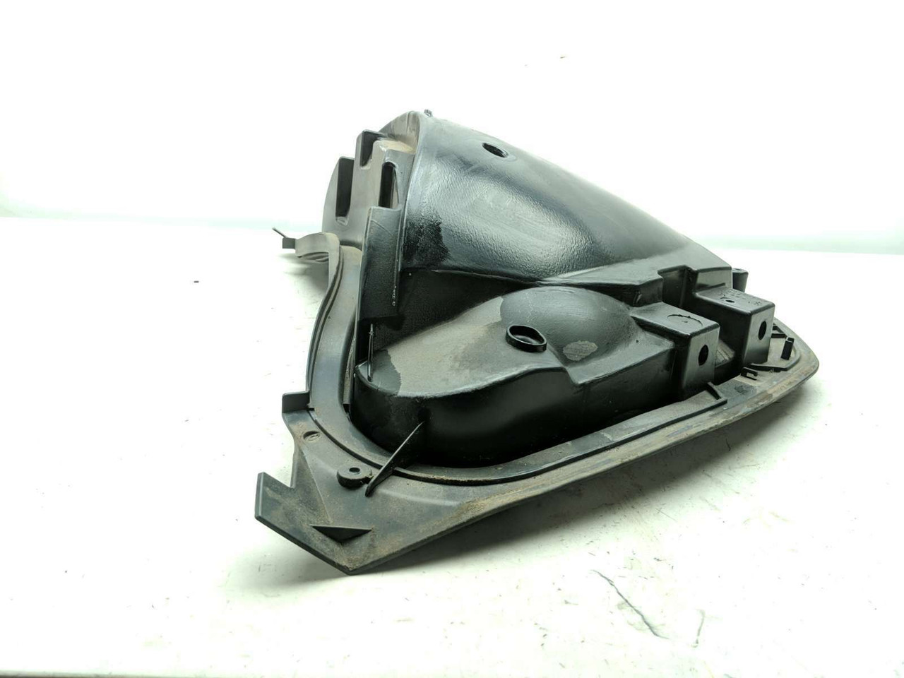 08-15 Victory Vision Inner Trunk Lid Cover Panel 5437267 - Sun