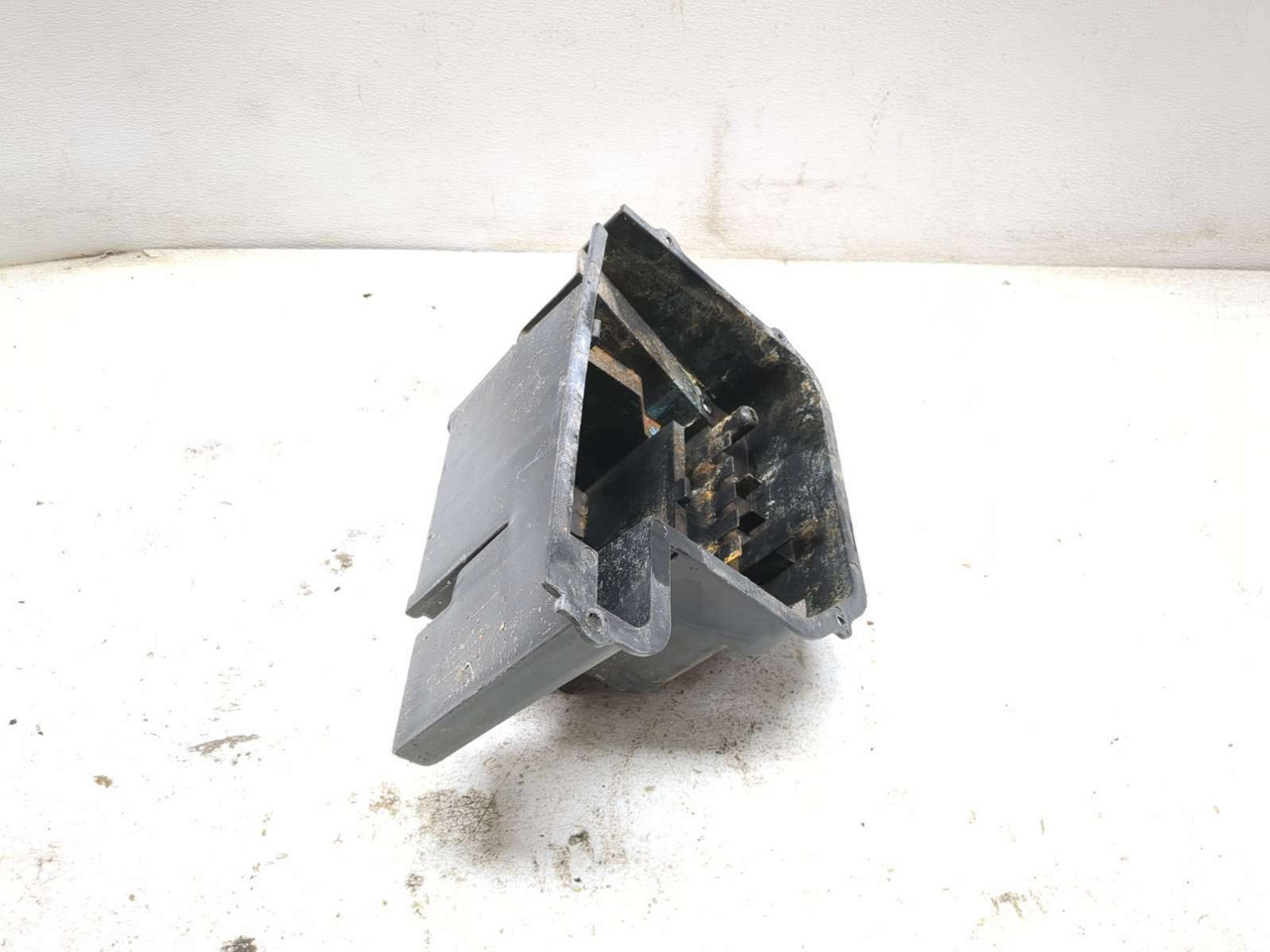 EASY RIDER様オーダー 18 Massimo MSU 500 Battery Box Tray 32232-115-0000 - Sun Coast