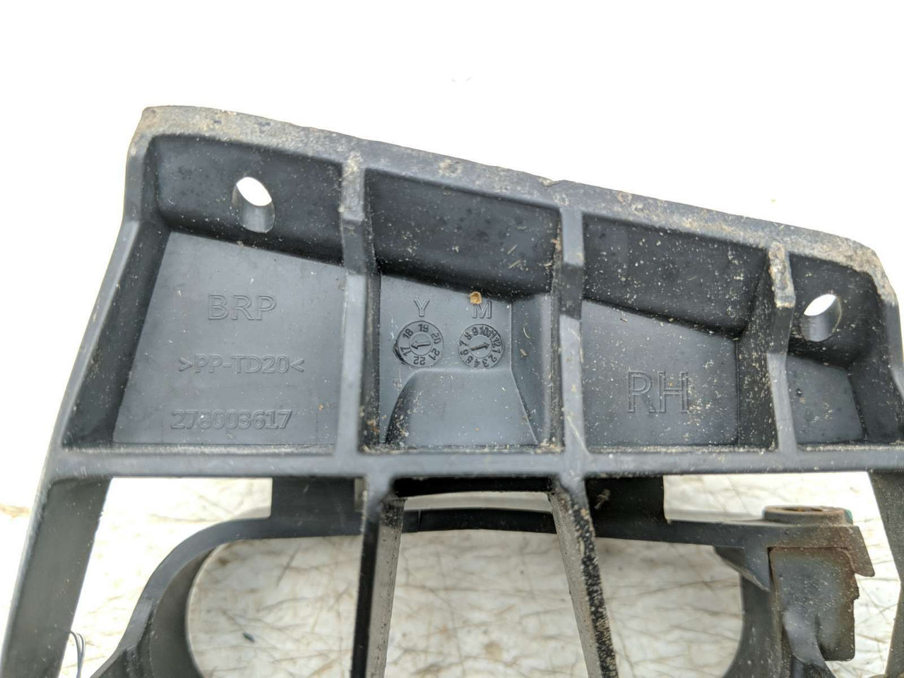 18-25 Seadoo RXT-X 300 RXTX Right Speaker Grill Cover 278003617
