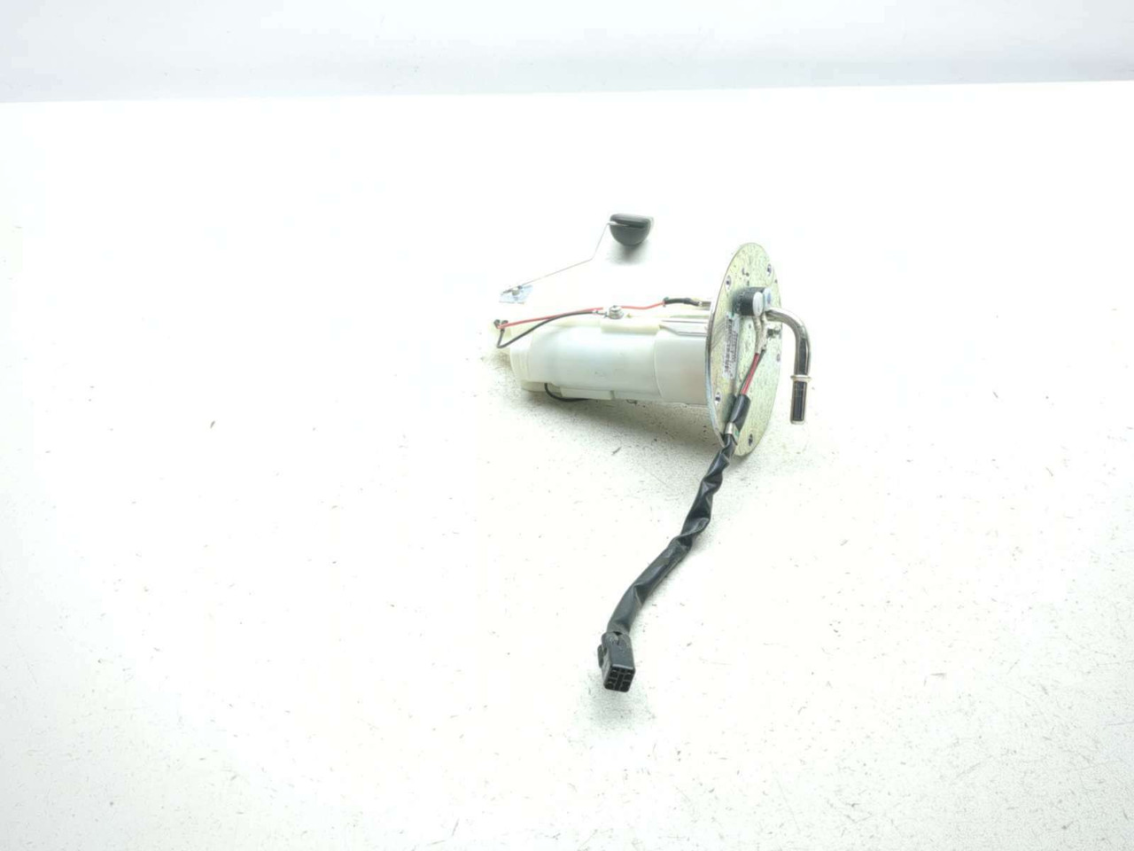17-25 Kawasaki Z650 ER650N Petrol Gas Fuel Pump Assembly 49040