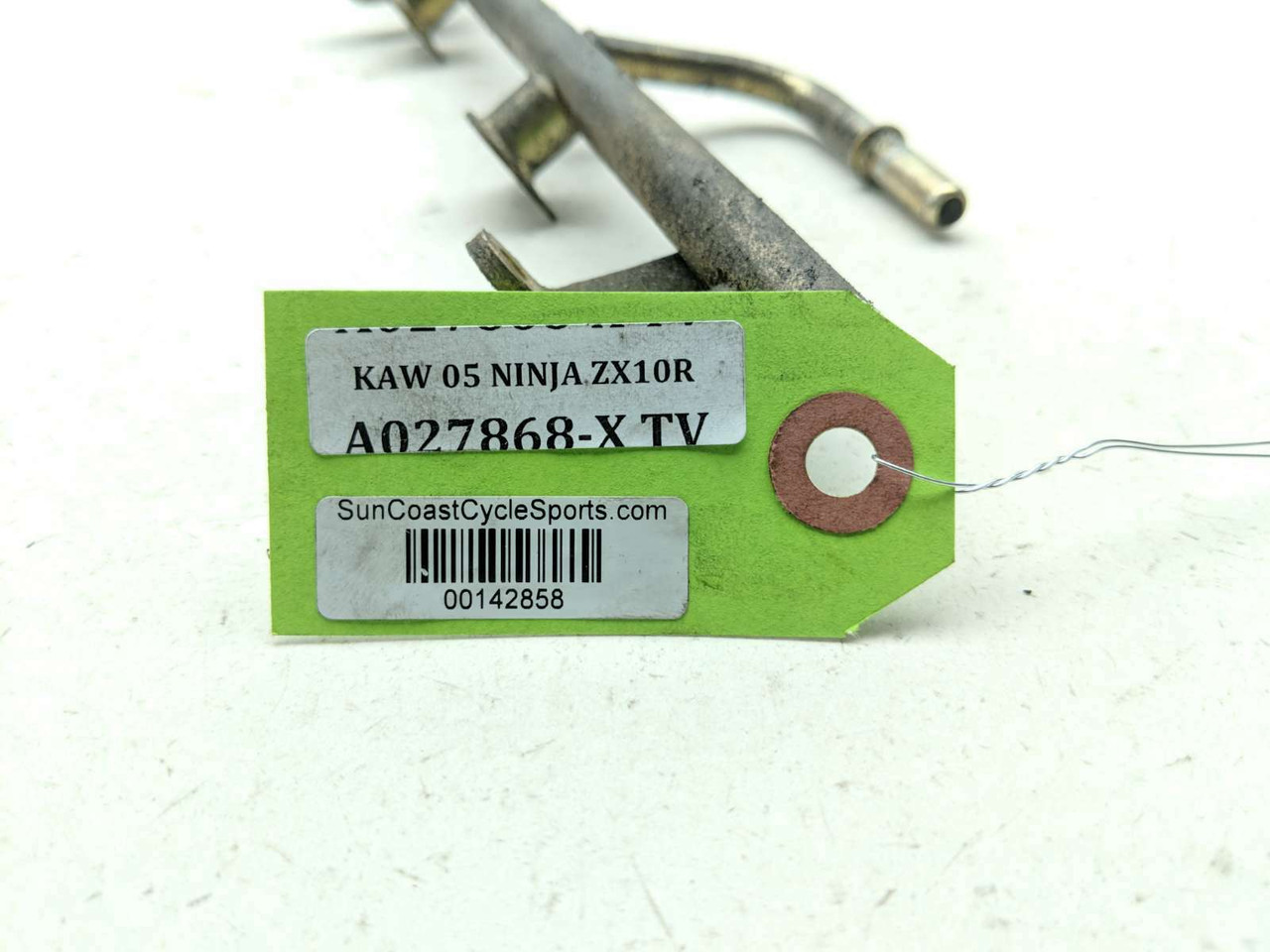 04 05 Kawasaki Ninja ZX10 ZX10R Gas Fuel Injector Rail - Sun Coast