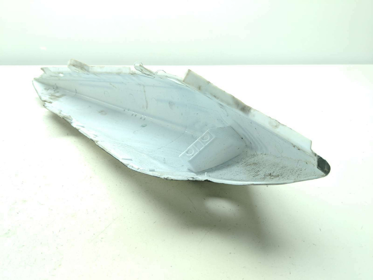 04 05 Kawasaki Ninja ZX10 ZX10R Rear Left Side Trim Fairing Cover