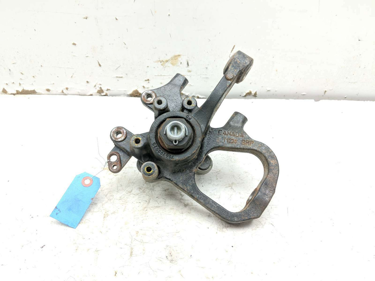 12-19 Can Am Spyder Roadster RT Limited Front Right Wheel Spindle