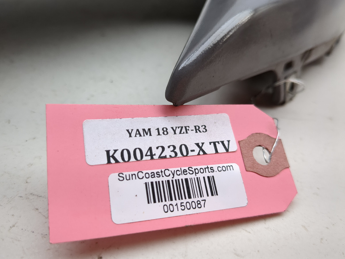 15-18 Yamaha YZF R3 Left Side Mid Fairing Cover Panel 1WD-F835J-00