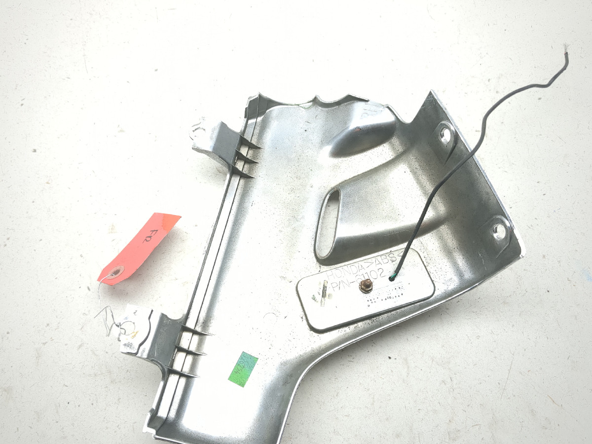 01-05 Honda Goldwing 1800 GL1800 Front Right Chrome Fender Cover