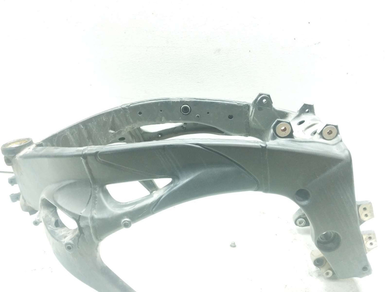 09-14 Yamaha YZF R1 Main Frame Chassis SLVG STRAIGHT - Sun Coast