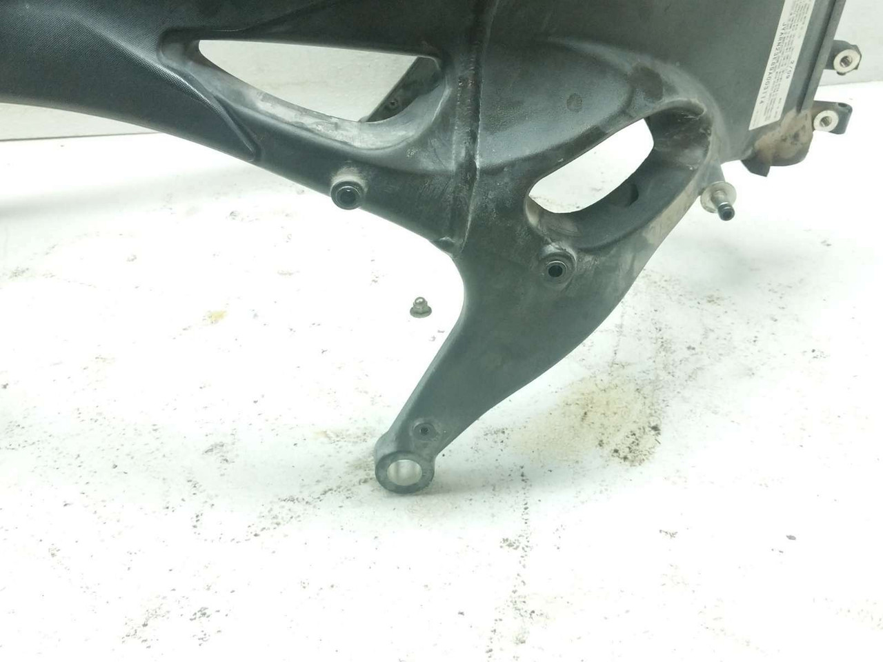 09-14 Yamaha YZF R1 Main Frame Chassis SLVG STRAIGHT - Sun Coast