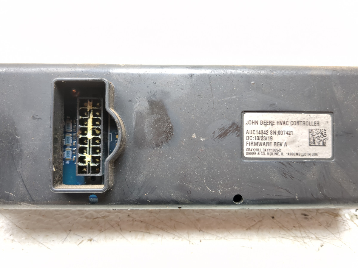 20 John Deere Gator XUV835 R HVAC Controller Switch Module Dash