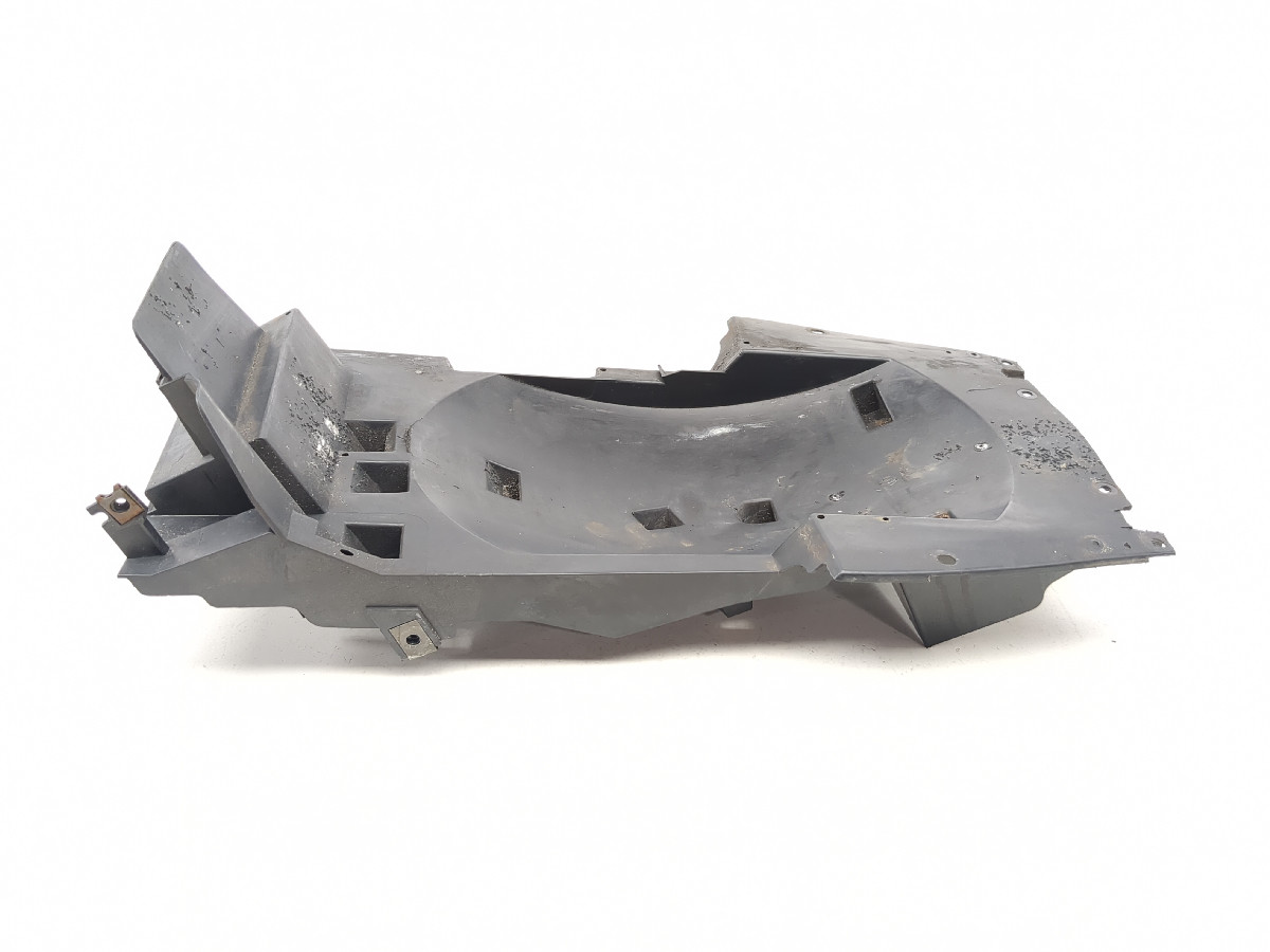 05 Yamaha FZ1 S Rear Inner Fender Cover Panel 5LV-21611 - Sun