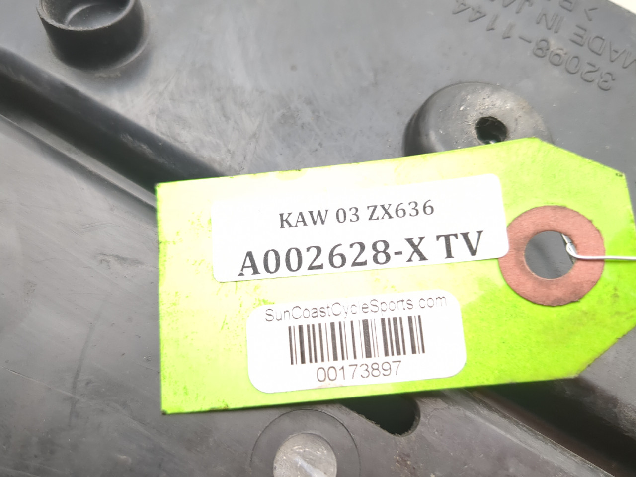 03 04 Kawasaki Ninja ZX6 ZX 636 Tool Case Tray Box 32098