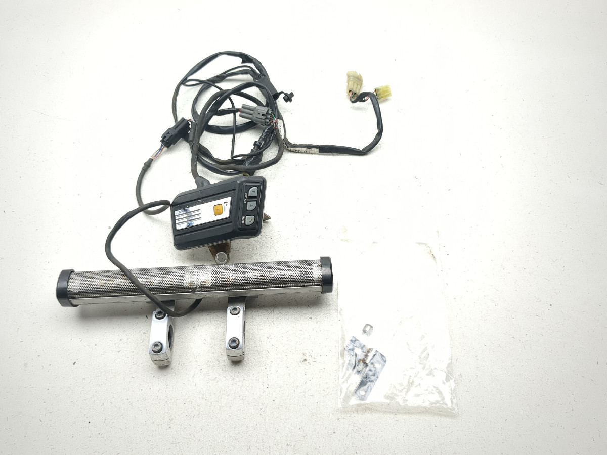 07 Honda VTX1300C VTX 1300 Speaker Assembly With Control Unit
