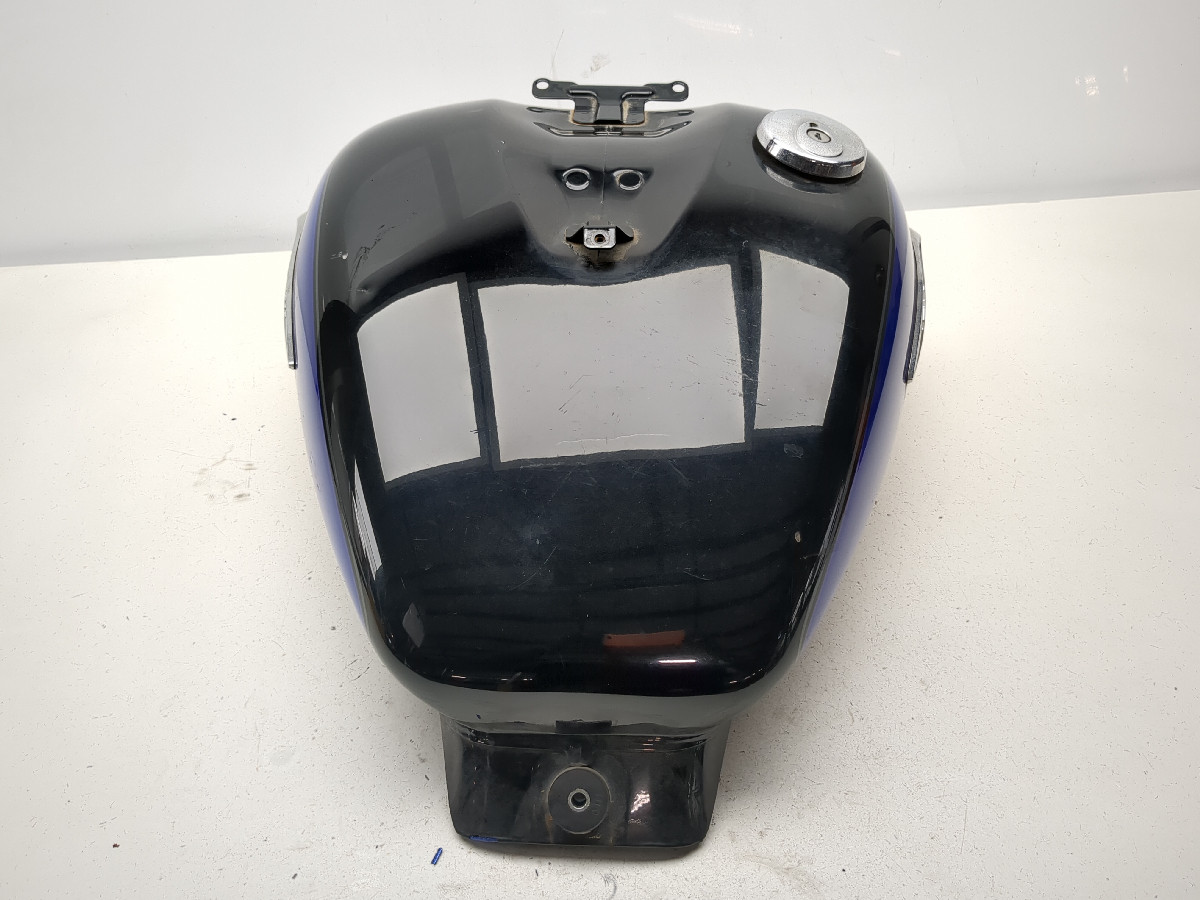 92-04 Suzuki VL800 Intruder Gas Fuel Tank Petrol Reservoir W/ Gas