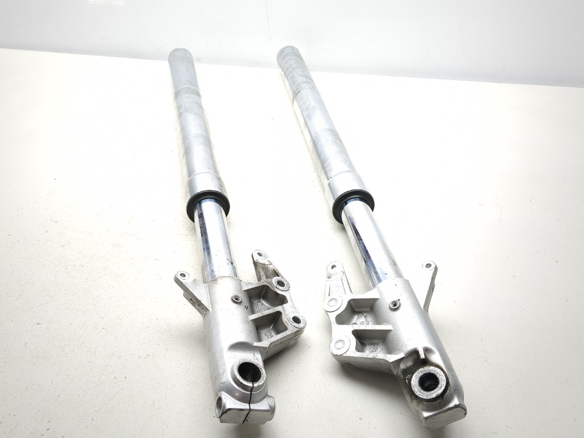 SUZUKI 純正　前後セット 98-04 Suzuki VZ800 Maraude Front Forks Suspension Set - Sun Coast