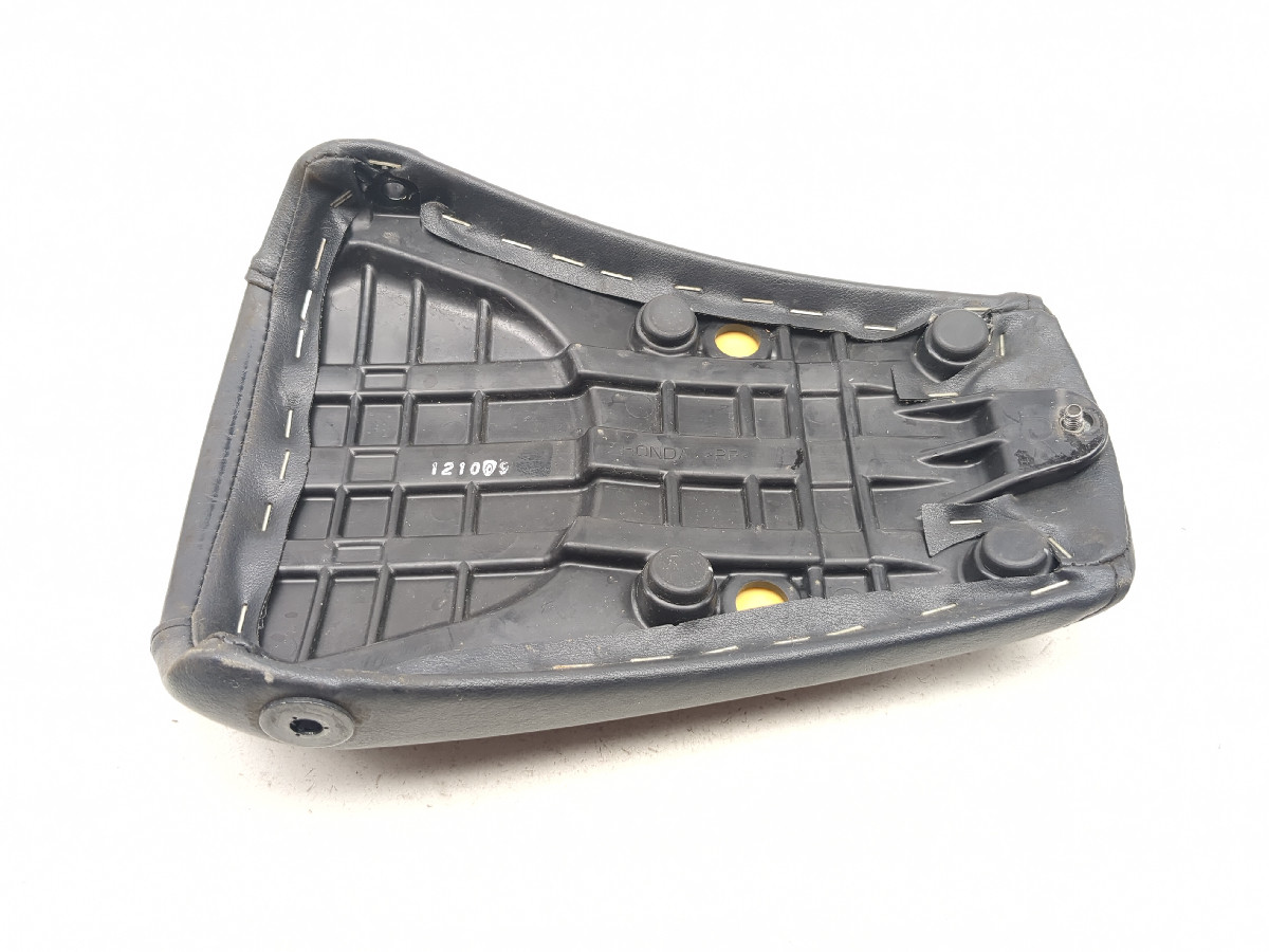 ワン様 10-16 Honda Fury VT1300 CX Rear Passenger Seat - Sun Coast Cycle