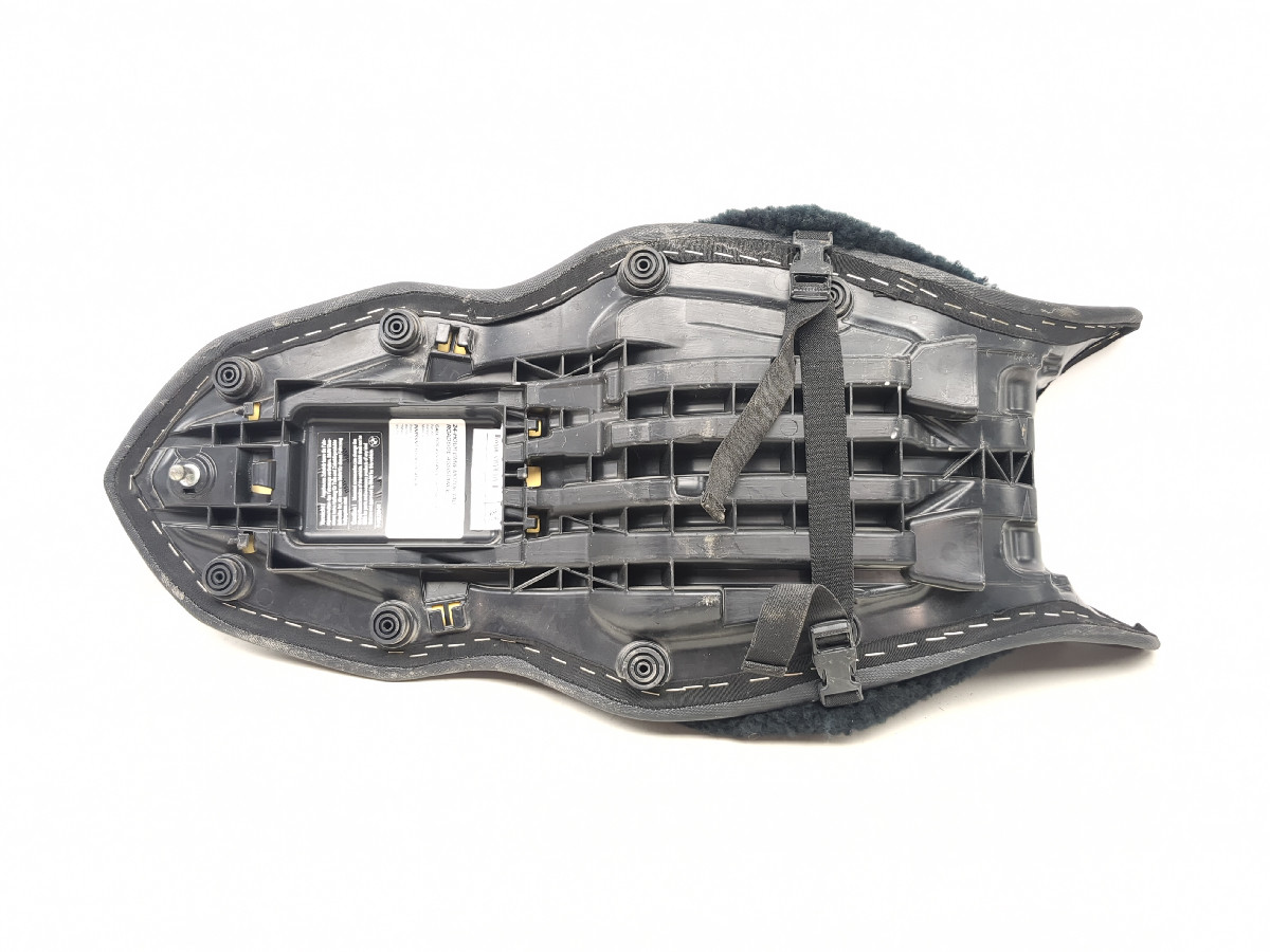 20-25 BMW F900R Full Driver Passenger Seat W/ Aftermarket Cover