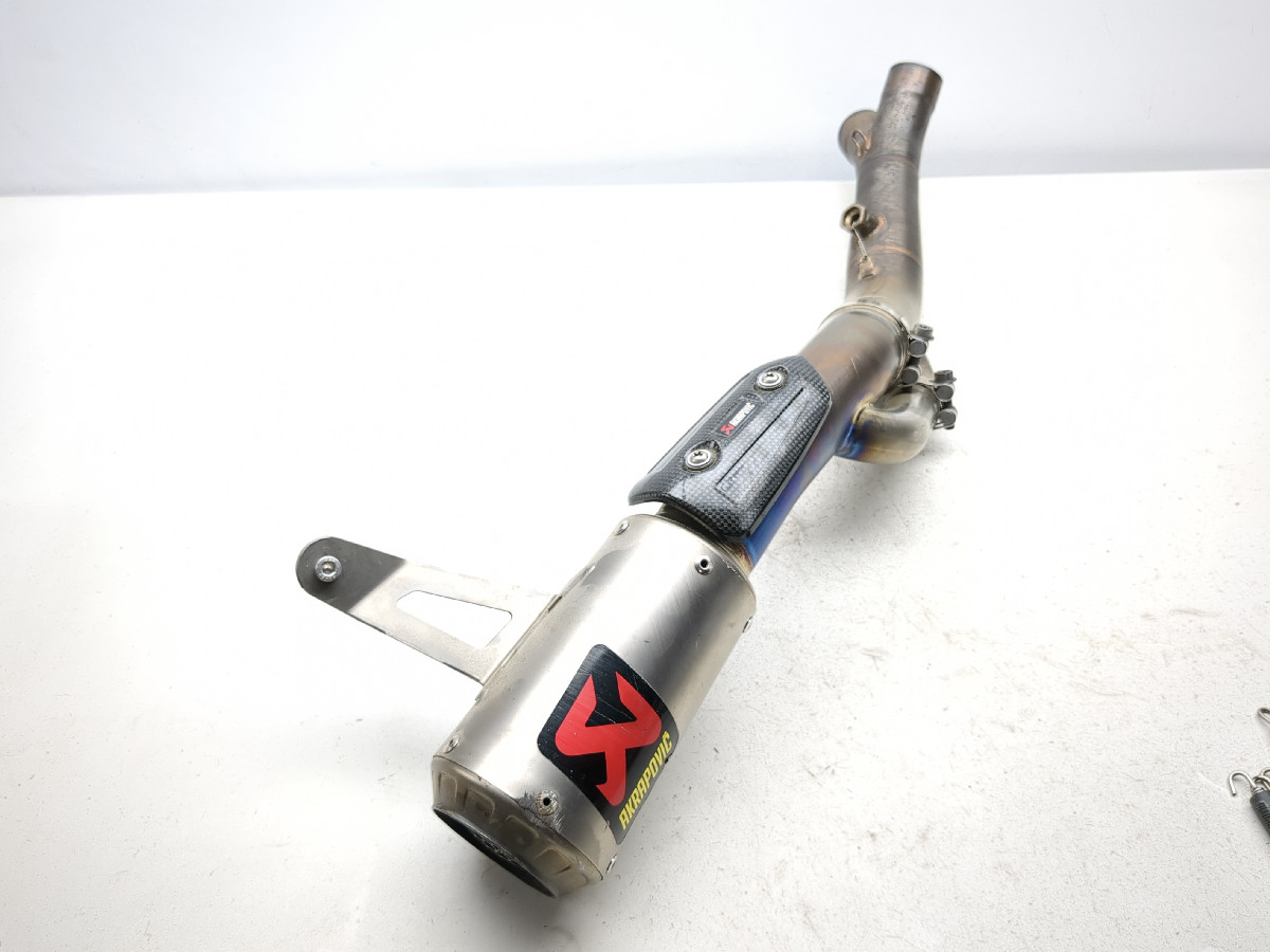 15-18 BMW S1000RR Akropovic Full Exhaust Muffler Silencer Cans