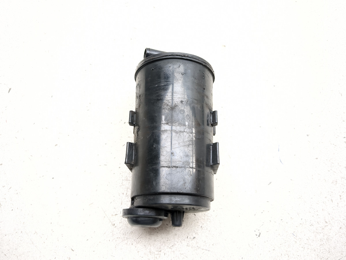 04-09 Triumph Rocket 3 III EVAP Emissions Can Canister Vacuum Pump