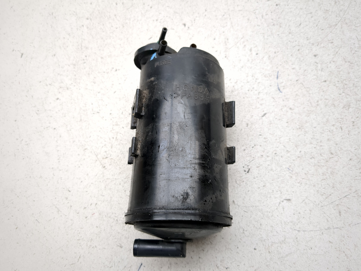 04-09 Triumph Rocket 3 III EVAP Emissions Can Canister Vacuum Pump
