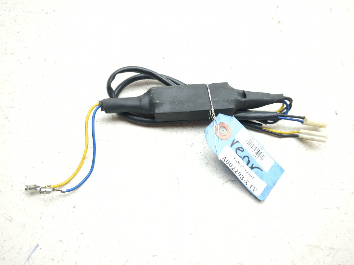 02 03 Yamaha YZF R1 Rear Turn Signal Sequential Sub Harness - Sun