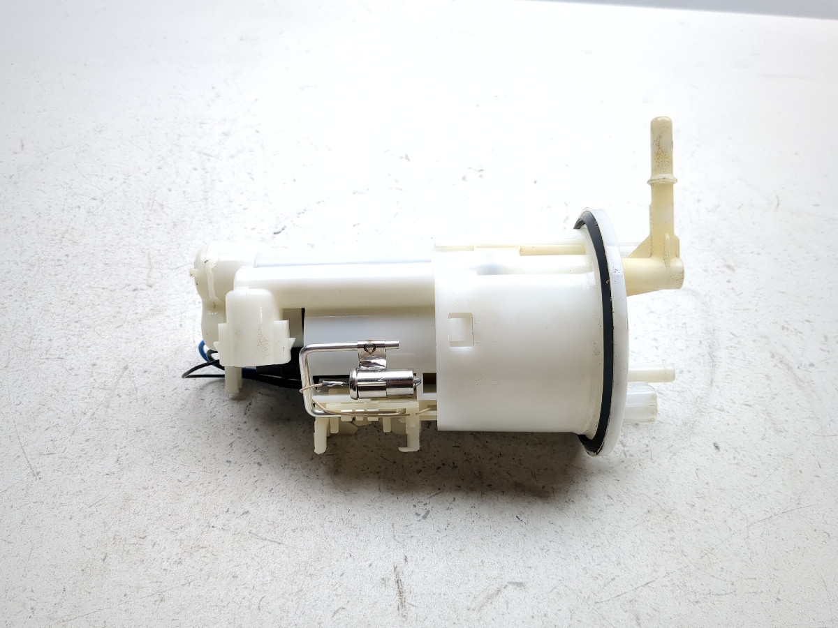 02 03 Yamaha YZF R1 Petrol Gas Fuel Pump Assembly 5PW-13907-00