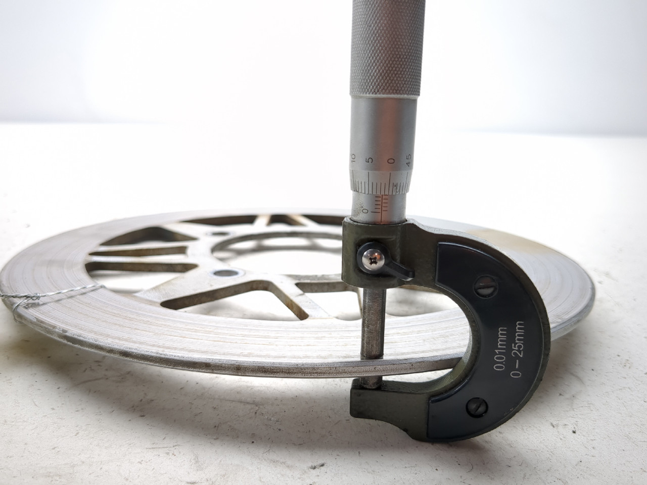 サベージ 98 Suzuki LS650 Savage Front Disc Brake Rotor - Sun Coast