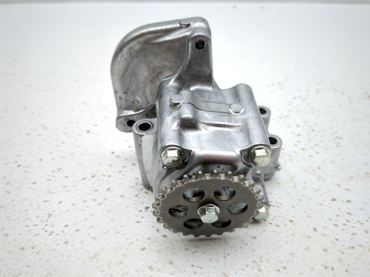 は 18-25 Kubota RTV XG850 Sidekick Engine Motor Oil Pump E7153-11530