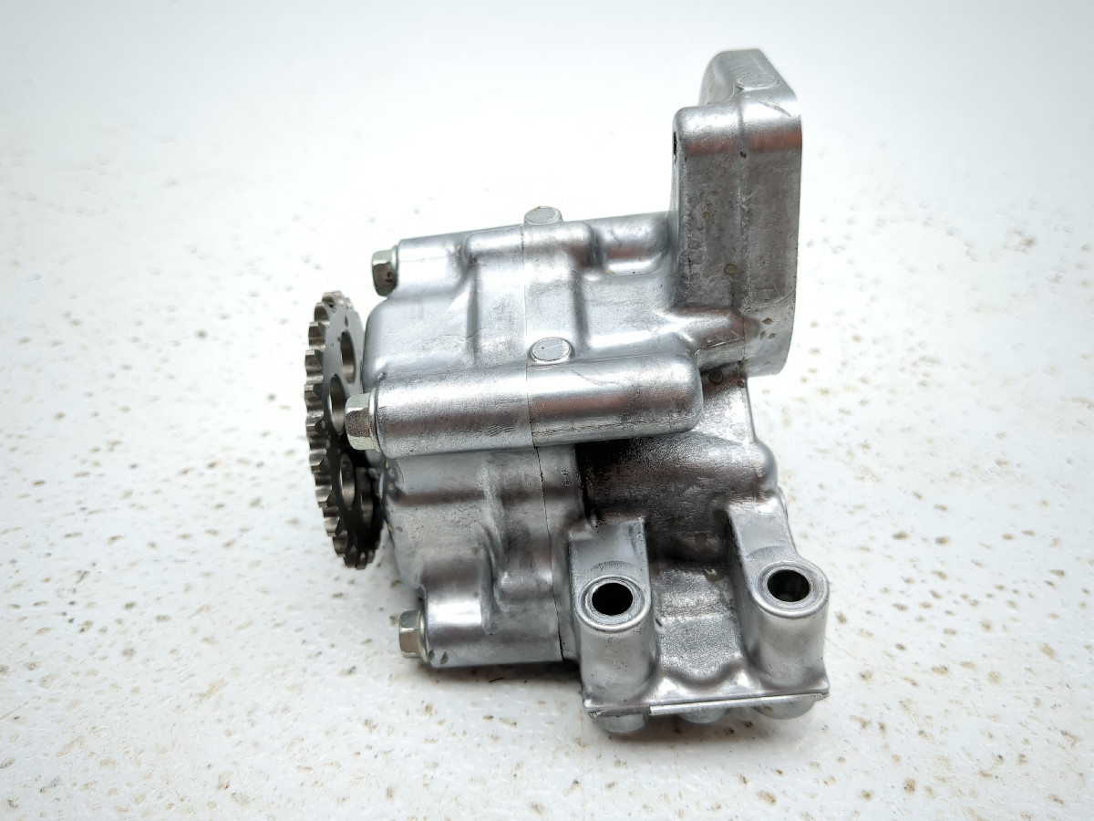18-25 Kubota RTV XG850 Sidekick Engine Motor Oil Pump E7153-11530