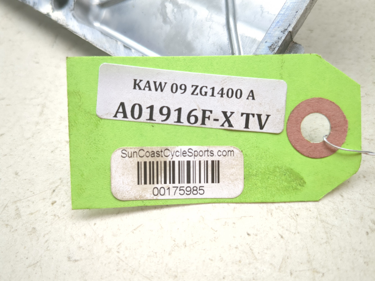 08 09 Kawasaki Concours ZG1400 Breather Body Cover 14070-0003