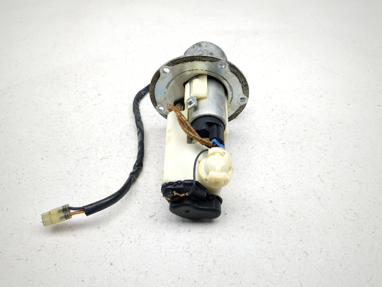05-08 Kawasaki VN1600 Vulcan Nomad Petrol Gas Fuel Pump