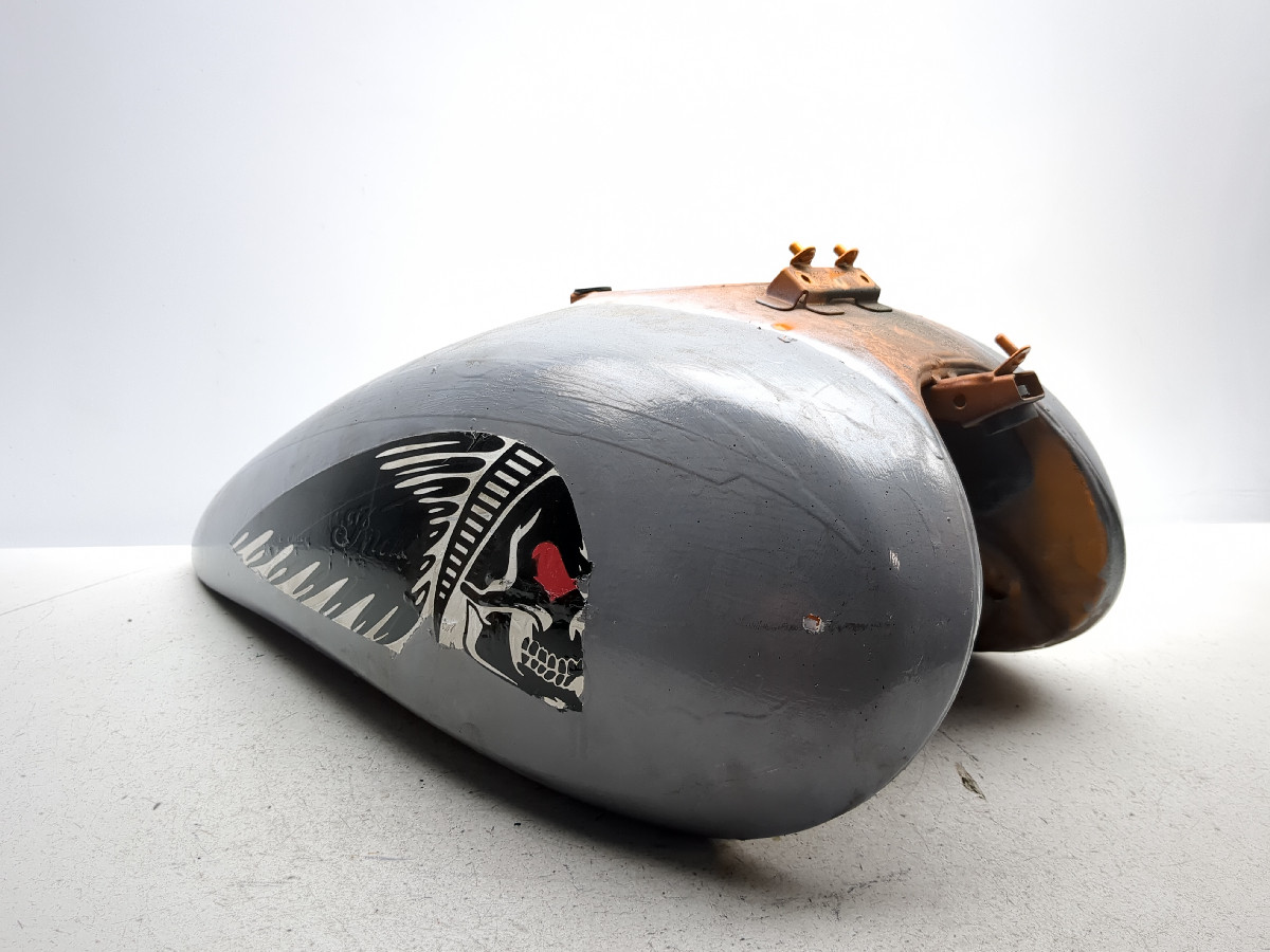 02-04 Kawasaki VN1500 Vulcan Mean Streak Gas Fuel Tank Petrol