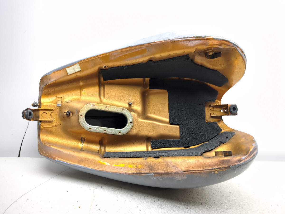 02-04 Kawasaki VN1500 Vulcan Mean Streak Gas Fuel Tank Petrol