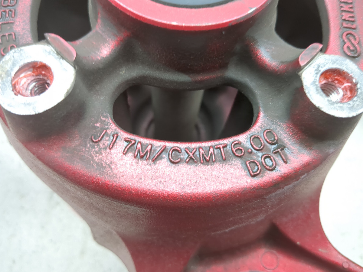06 07 Kawasaki Ninja ZX10 ZX10R Rear Wheel Rim DAMAGED 17x6.00