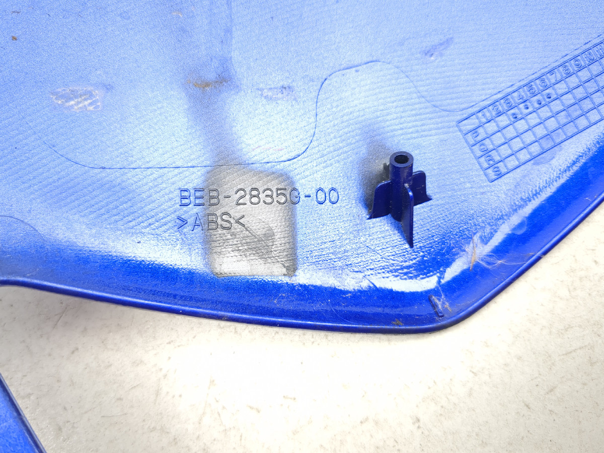 22-25 Yamaha YZF-R7 YZF R7 Upper Headlight Fairing Cover Panel BEB