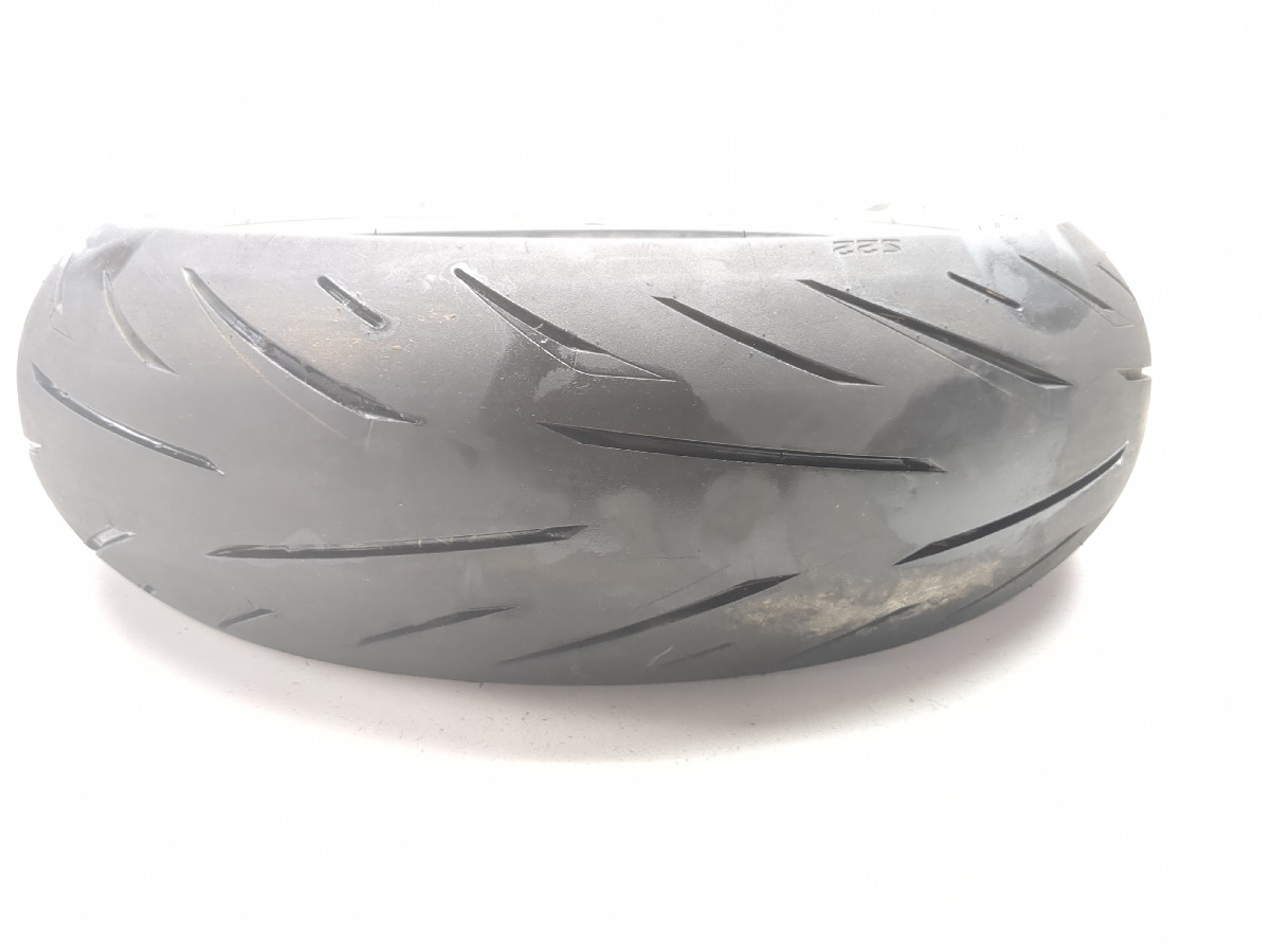 Rear Tire Bridgestone Battlax Hypersport 180/60-17 - Sun Coast